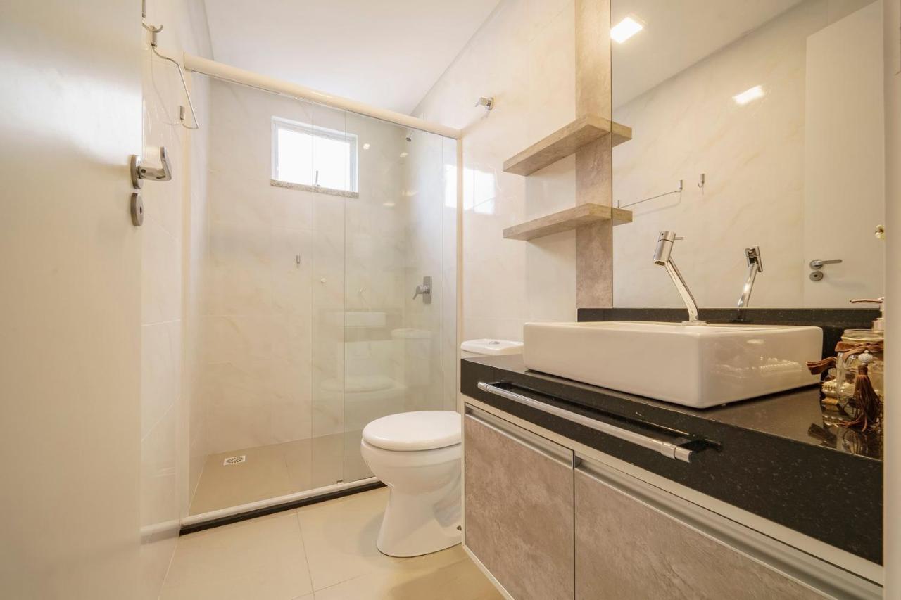 Aluguel Apartamento 2 Quartos Com Piscina ボンビーニャス エクステリア 写真