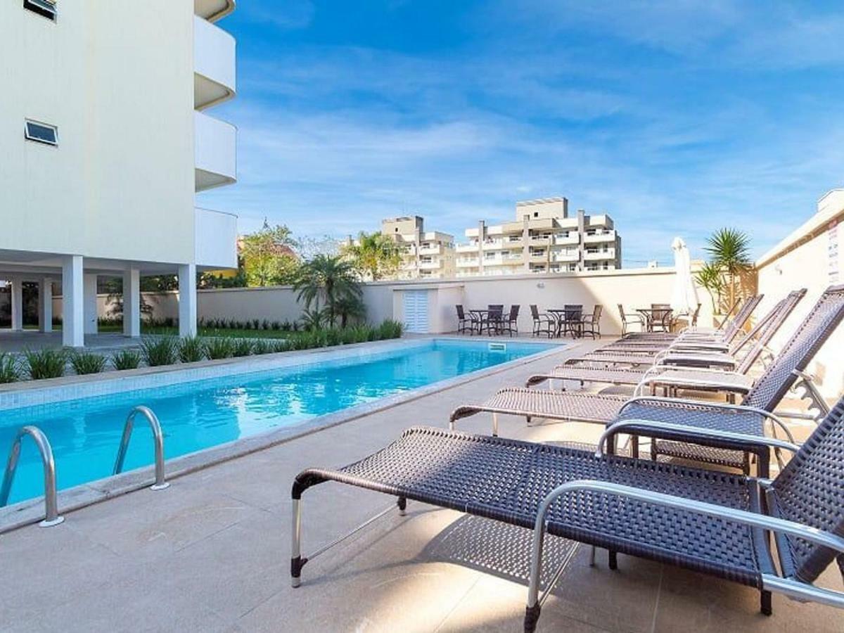 Aluguel Apartamento 2 Quartos Com Piscina ボンビーニャス エクステリア 写真